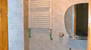 Гостиница Мини Отель Эконом Класс Калининград Двухместный номер с 1 кроватью и собственной ванной комнатой-6